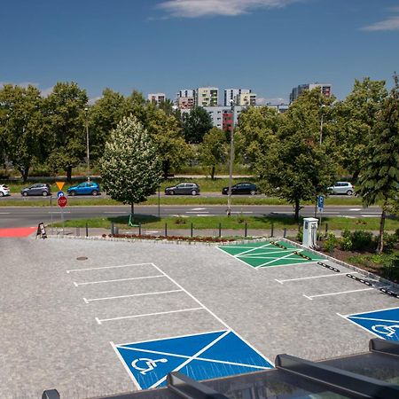 Krowodrza Centrum Konferencyjno - Hotelowe クラクフ エクステリア 写真